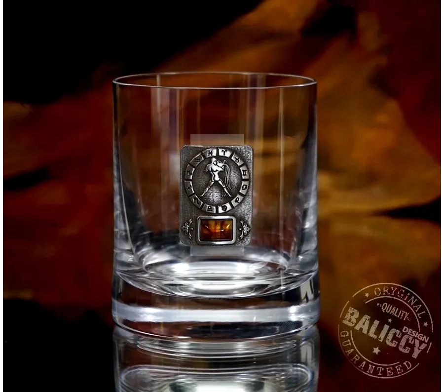 obrazek 2 Szklanka do whisky z bursztynem - znak zodiaku Wodnik