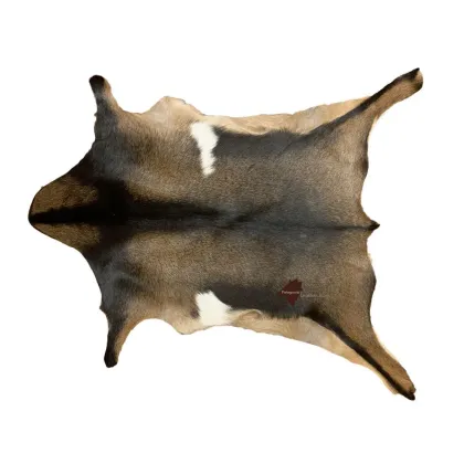 Zdjęcie Cudowny dywan wykonany ze skóry - 86x73 cm