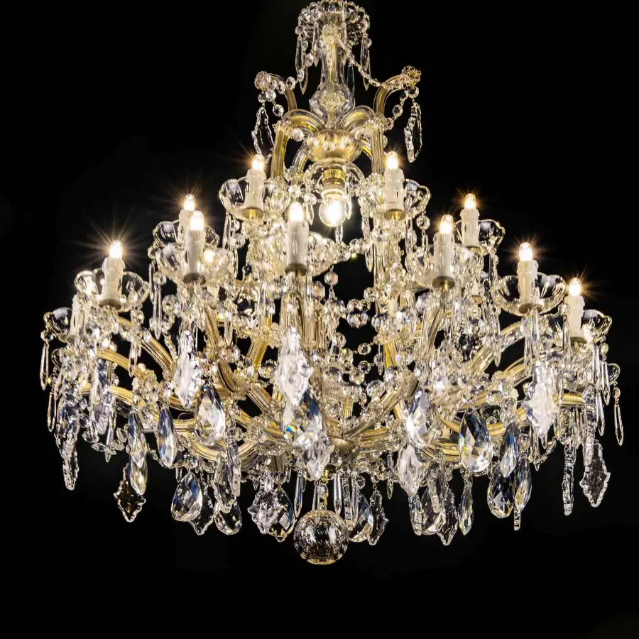 obrazek 8 Para antycznych kryształowych żyrandoli Marii Teresy, 24 światła rozłożone na zakrzywionych ramionach
