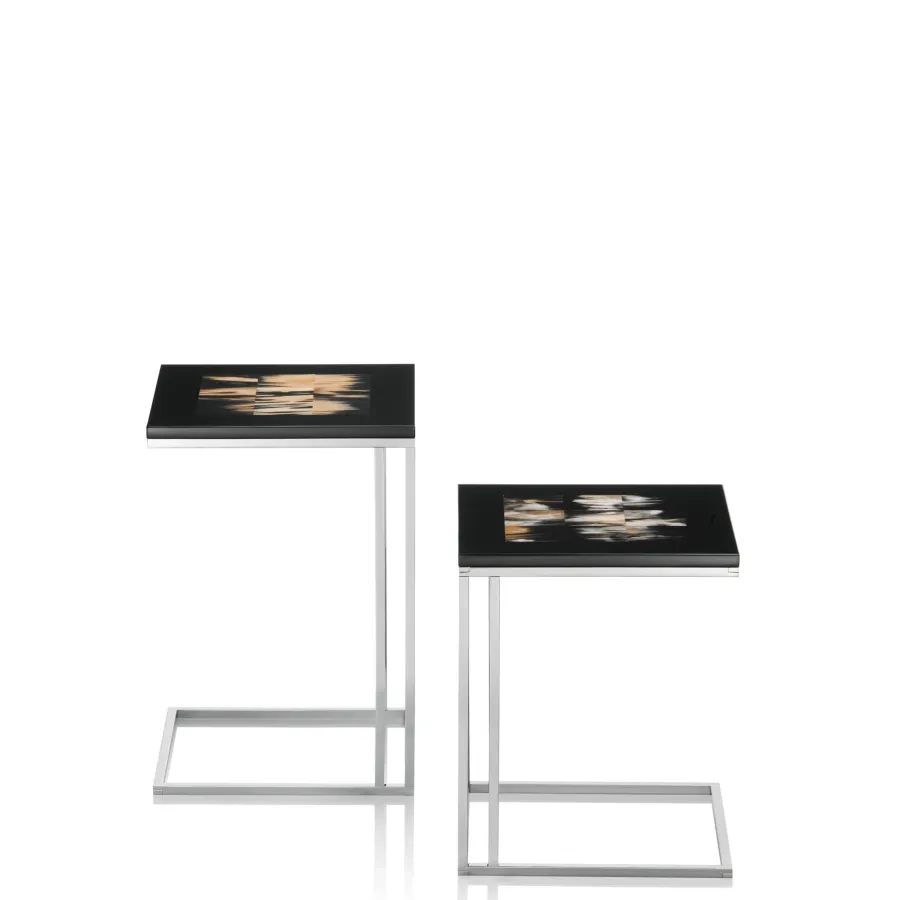 obrazek 1 Elegancki mały kwadratowy stolik do interesującego wnętrza – Arcahorn