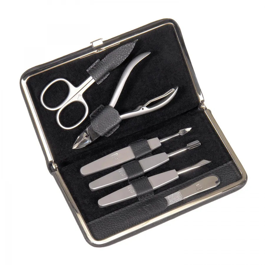 obrazek 1 Zestaw akcesoriów do manicure firmy Sacher
