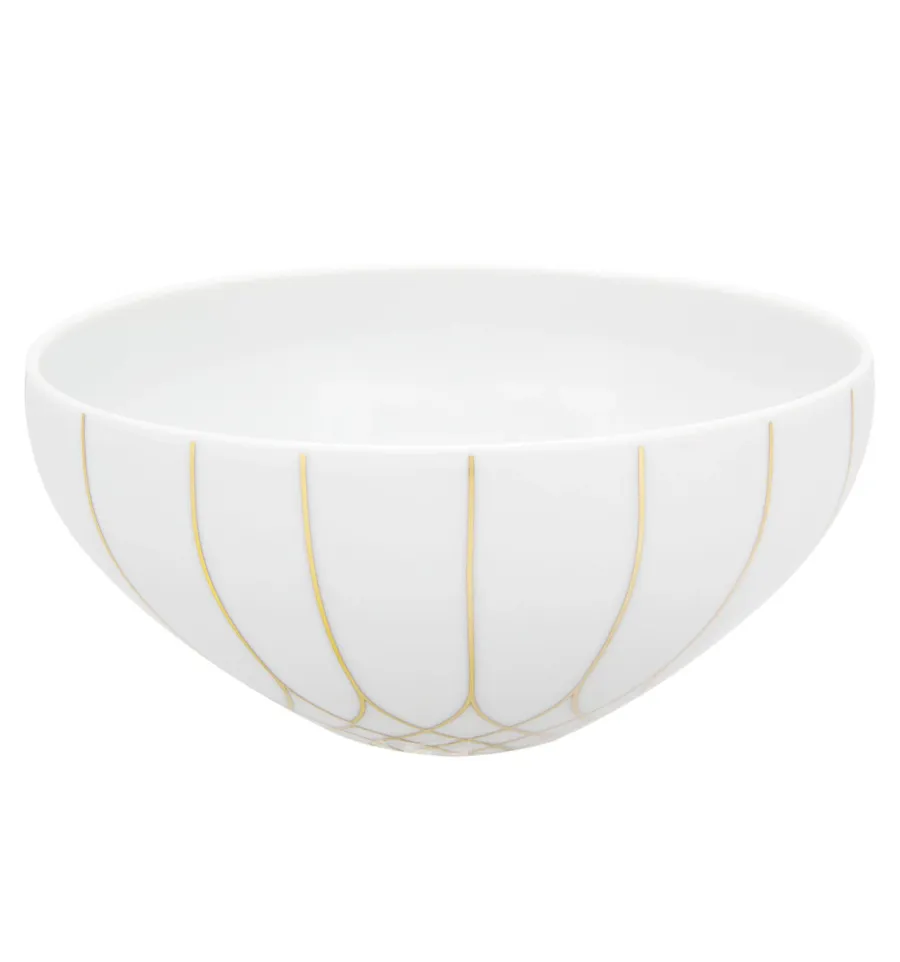 picture 1 A porcelain flakes bowl from the Terrace collection richly decorated with gold, with hand-painted details - Vista Alegre