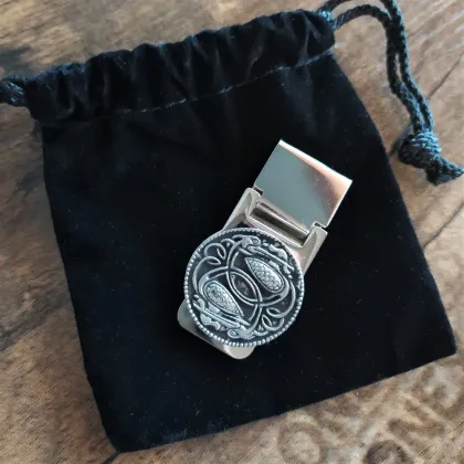 Zdjęcie Cynowy klips do pieniędzy z celtyckim wzorem