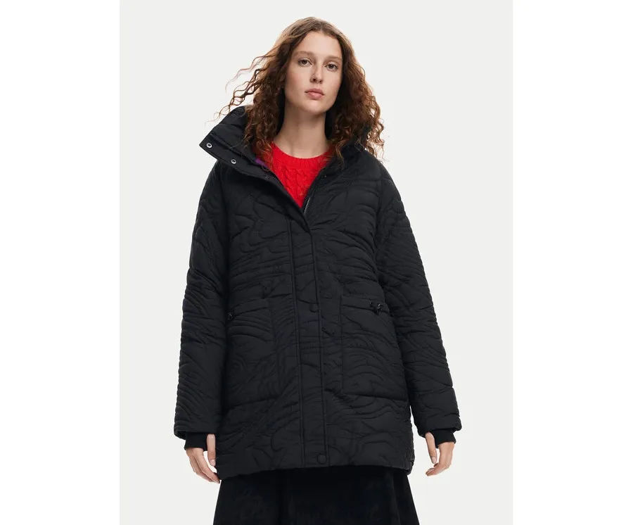 obrazek 1 Desigual Kurtka zimowa Aarhus 24WWEWAC Czarny Regular Fit