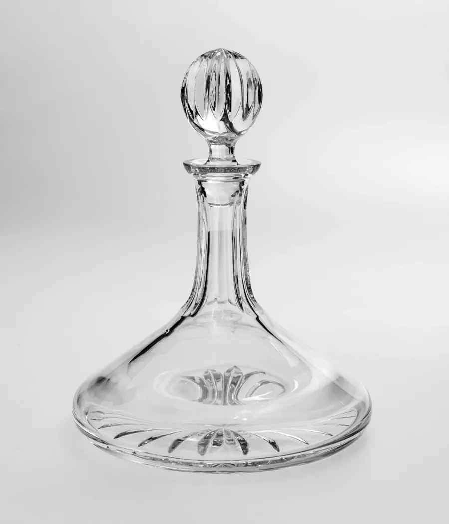 obrazek 1 Charakterystyczna karafka z Czech - pojemność 750 ml