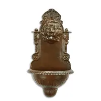 Zdjęcie Piękna fontanna ścienna wykonana z aluminium