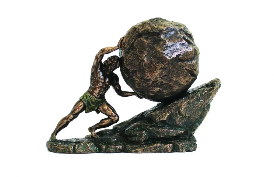 obrazek 1 Figura Syzyfa pchającego wieczny głaz