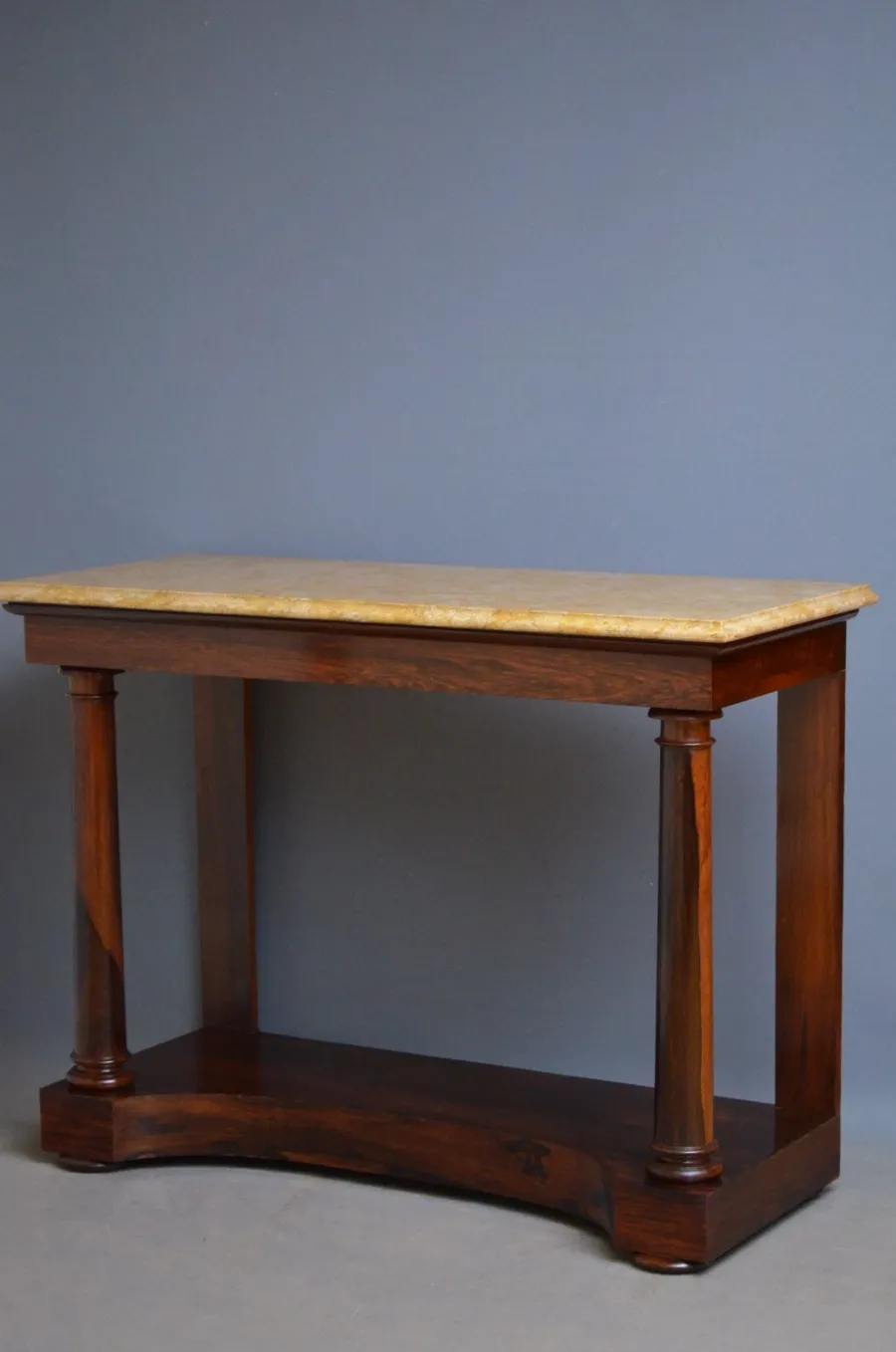 obrazek 5 Stolik regencyjny o prostym i eleganckim designie, z marmurowym blatem - antyk