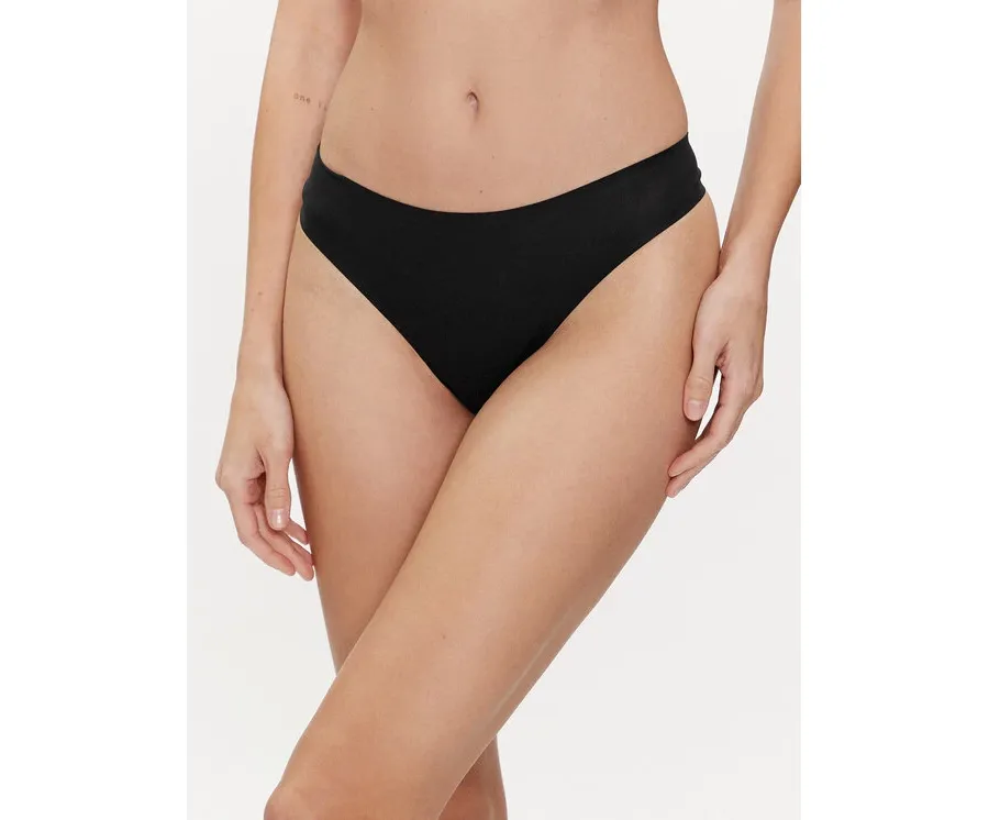 obrazek 1 Chantelle Stringi Soft Stretch C11GG0 Czarny
