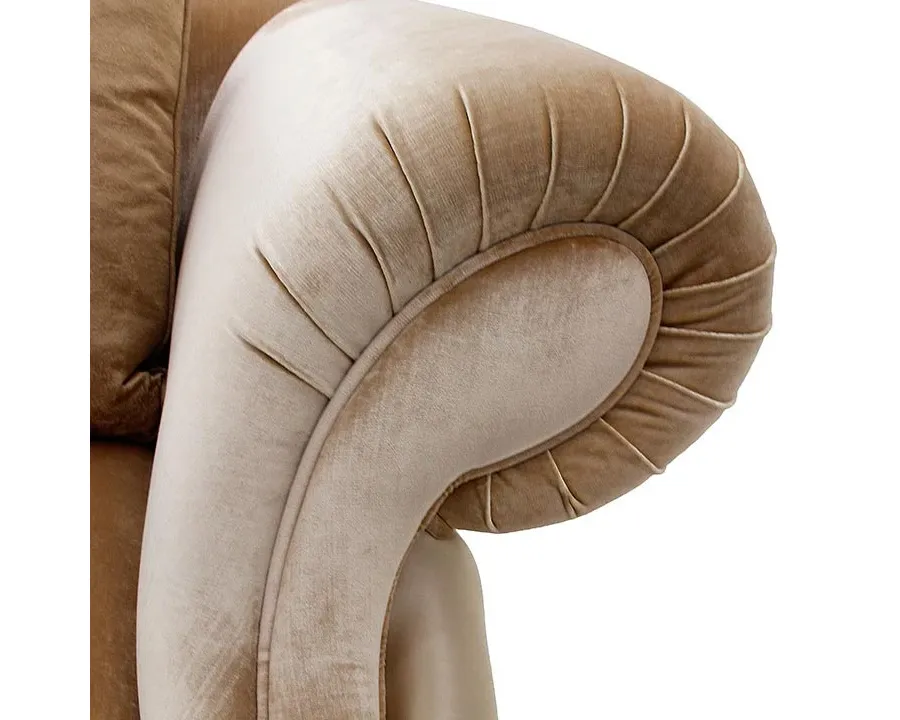 obrazek 5 Elegancka sofa w stylu klasycznym o dość oryginalnych liniach - Sevensedie
