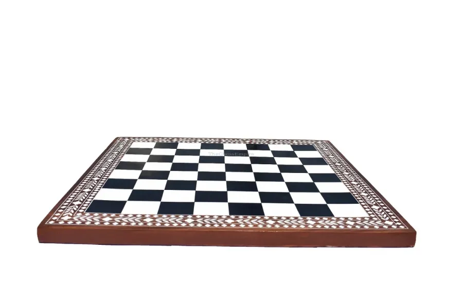 obrazek 4 Luksusowa plansza do gry w szachy z serii Heritage - The Chess Empire