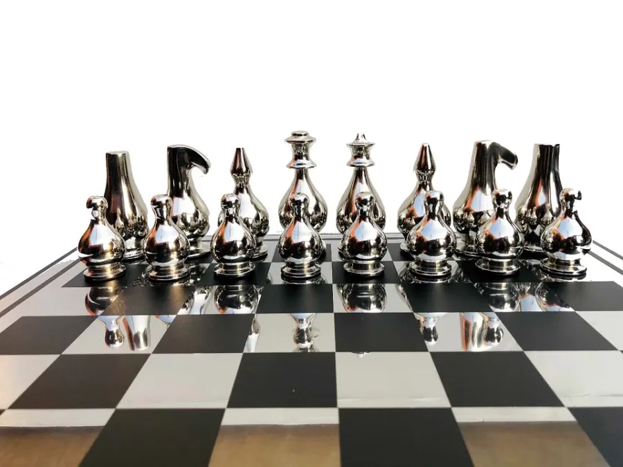 obrazek 5 Elegancki zestaw szachowy idealny na prezent - The Chess Empire