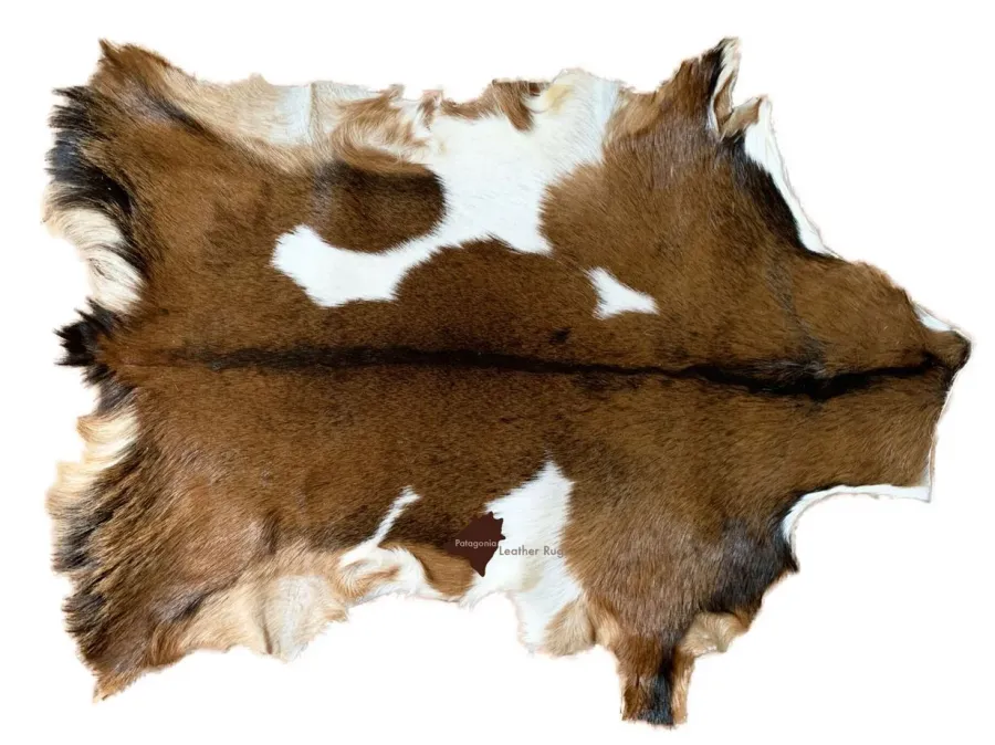 obrazek 1 Cudowny dywan z koziej skóry - 105x75 cm
