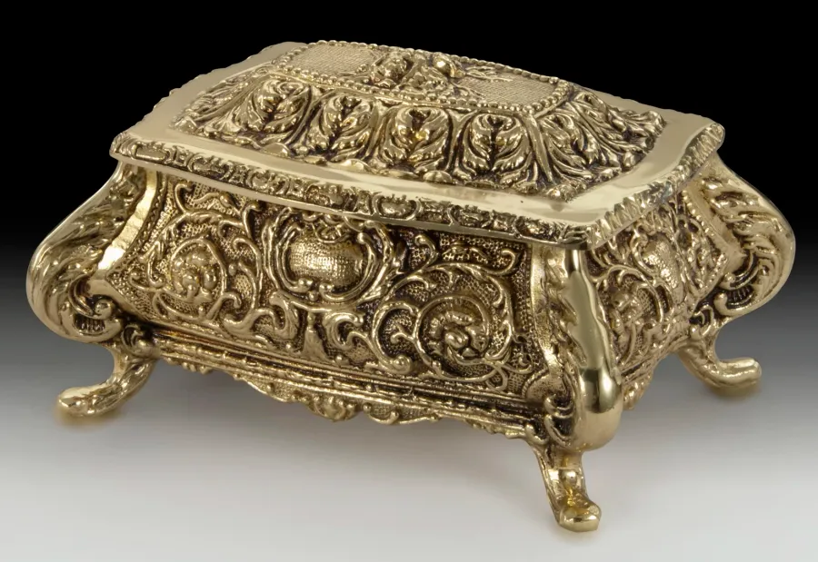 picture 1 Spanish box for jewellery