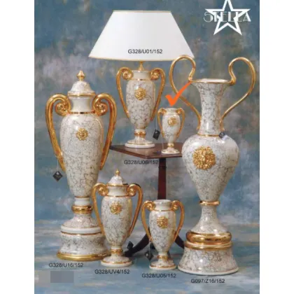 Zdjęcie Mały elegancki ceramiczny wazon do salonu