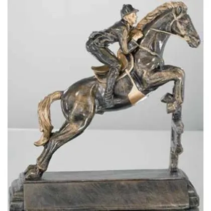 Zdjęcie Statuetka dla zwycięzcy zawodów jeździeckich – Erre Emme