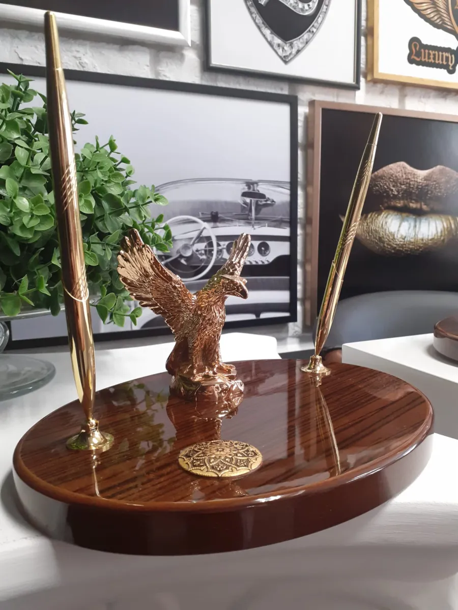 picture 1 Luxury pens holder with clock Saint Exupery