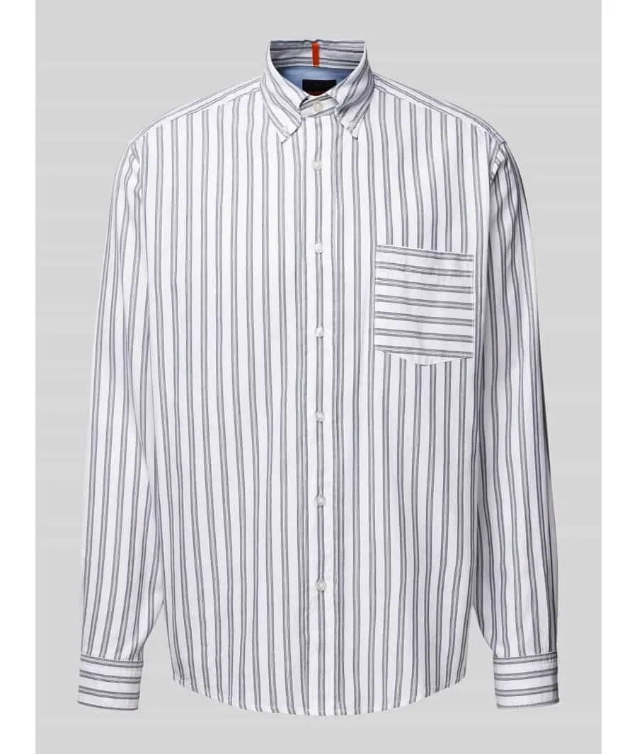 obrazek 1 Koszula casualowa o kroju regular fit ze wzorem w paski model ‘Lambey’
