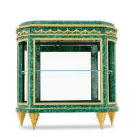 Picture Beautiful dessert table-console made of malachite