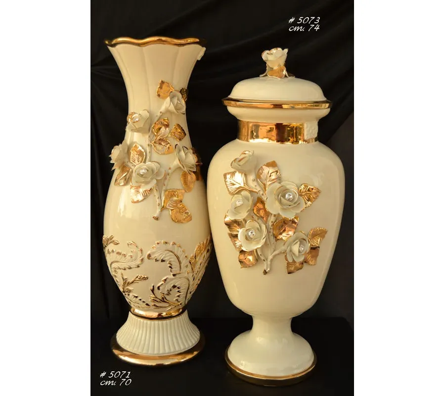 picture 1 Elegant vase and amphora