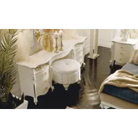 Zdjęcie Piękna, włoska toaletka Brigitte 6-szufladowa, lite drewno - biała glazura z dekoracją - Avenanti