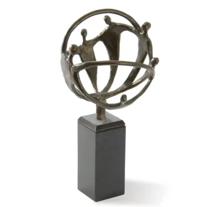 Zdjęcie Statuetka wykonana z brązu