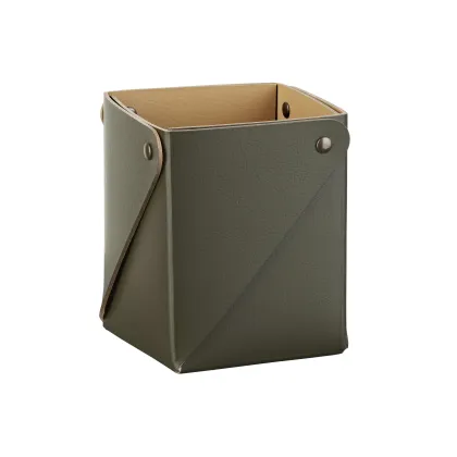 Zdjęcie Stylowy organizer na przybory biurowe wykonany ze skóry w kolorze oliwki