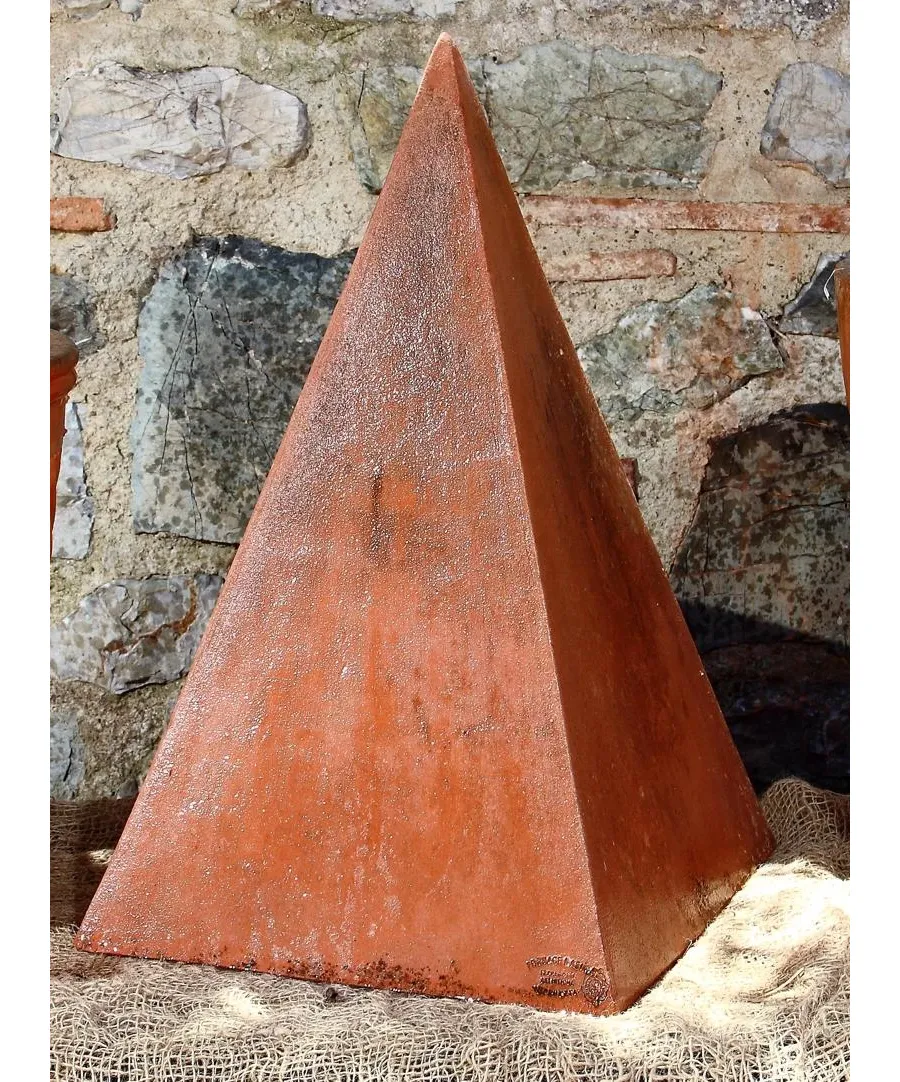 obrazek 1 Piramida z gliny do dekoracji ogrodu lub tarasu - Fornace Masini