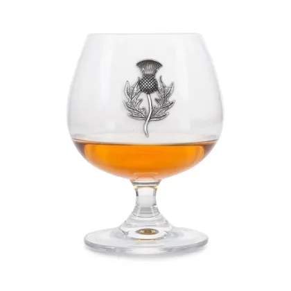 Zdjęcie Prezent - kieliszek do brandy z przedstawieniem szkockiego ostu