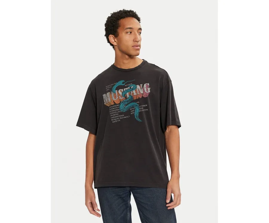 obrazek 1 Mustang T-Shirt Akron 1015658 Czarny Relaxed Fit
