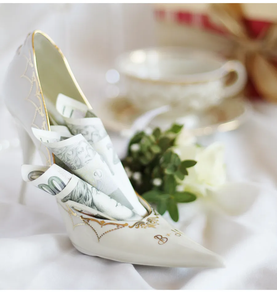 obrazek 4 Stylowy but damski z porcelany z kolekcji Ivory wedding sonata – Leander