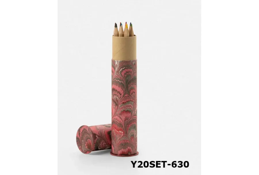 obrazek 13 Szykowny zestaw kredek w eleganckiej tubie