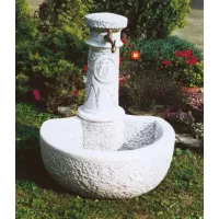 Zdjęcie Oryginalna fontanna ogrodowa Dolomiti z solidnych materiałów