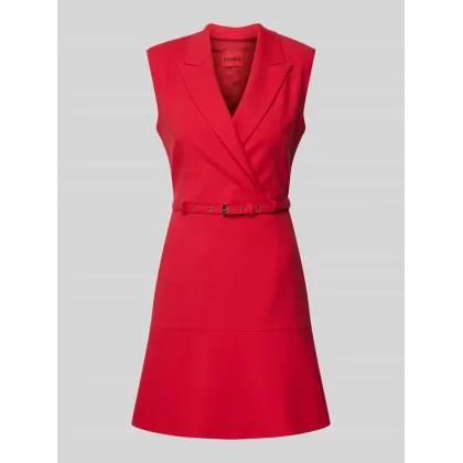 Zdjęcie Sukienka mini z kołnierzem z połami i paskiem model ‘Kamilian’