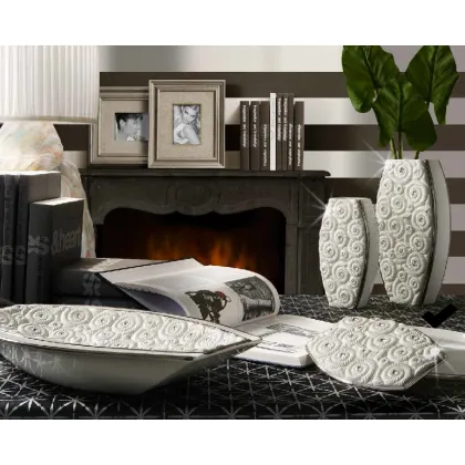 Zdjęcie Piękny, ceramiczny duży wazon w muszlowy wzór w bieli i platynie - Bruno Costenaro