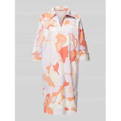 Zdjęcie Sukienka o długości do kolan ze wzorem na całej powierzchni