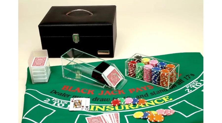 obrazek 2 Stylowy komplet do gry karcianej Blackjack w drewnianym etui