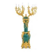 Zdjęcie Ekskluzywny świecznik wazonowy w stylu rokoko z mosiądzu