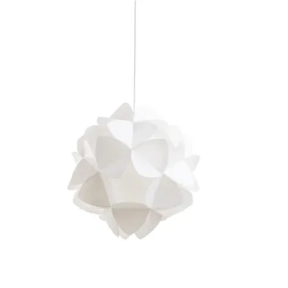 Zdjęcie Lampa wisząca o wyjątkowym kształcie przypominającym kwiat