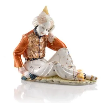Zdjęcie Figurka perskiej postaci wykonana z ceramiki - Ceramiche ML