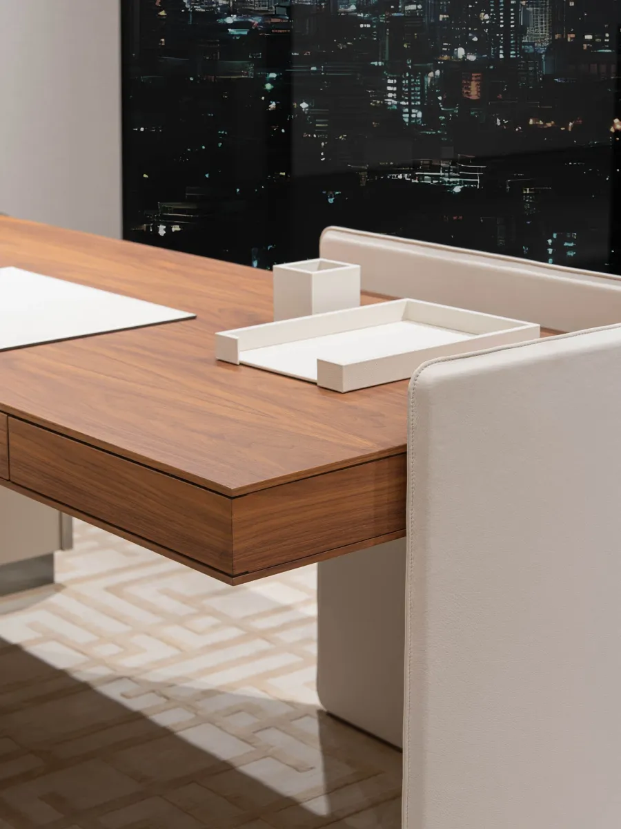 obrazek 11 Ekskluzywne modernistyczne biurko prosto z Włoch - do biura lub gabinetu