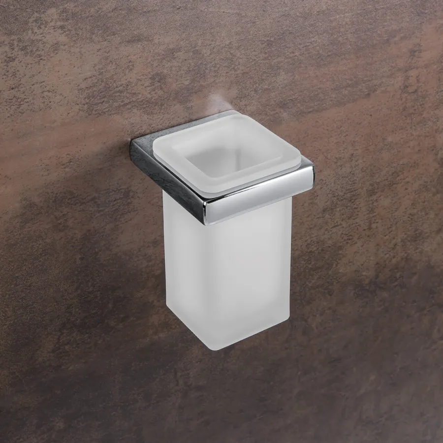 obrazek 1 Elegancki ścienny kubek, pojemnik do łazienki