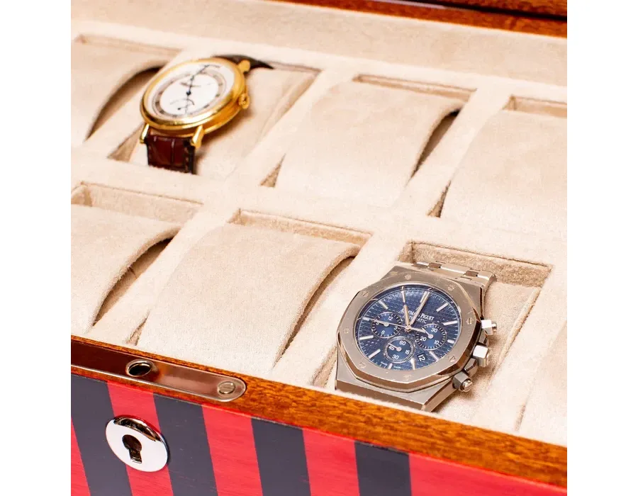 obrazek 5 Rzucające się w oczy - czerwone pudełko na 10 zegarków