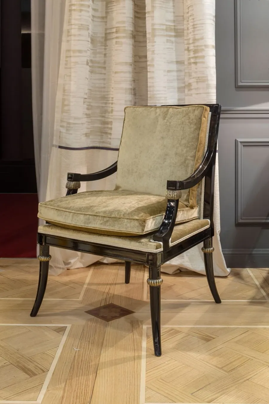 obrazek 3 Elegancki fotel prosto z Włoch