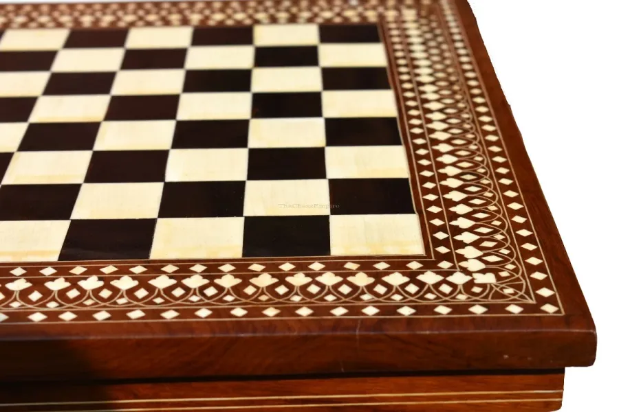 obrazek 5 Charakterystyczny stół do królewskiej gry dla miłośników szachów - The Chess Empire