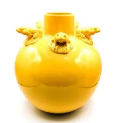 Picture Ceramic vase decorated with a circle of animal figures