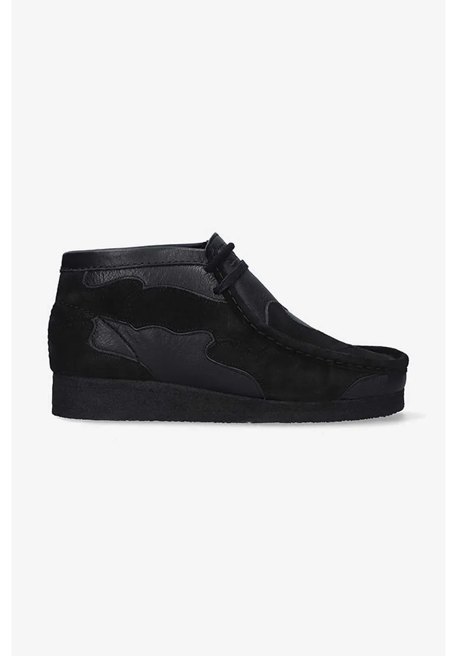 obrazek 1 Clarks Originals botki skórzane Wallabee Patch damskie kolor czarny na płaskim obcasie 26163957