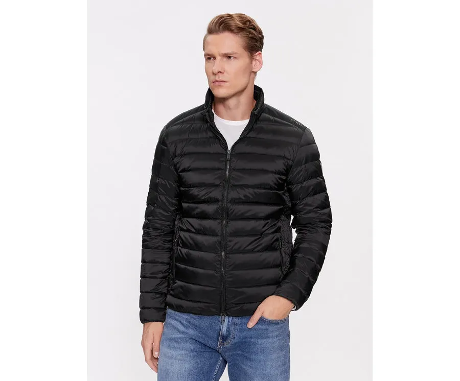 obrazek 1 Guess Kurtka puchowa M1RL47 WDQ50 Czarny Regular Fit