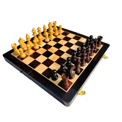 Zdjęcie Stylowy składany zestaw magnetyczny do gry w szachy - The Chess Empire