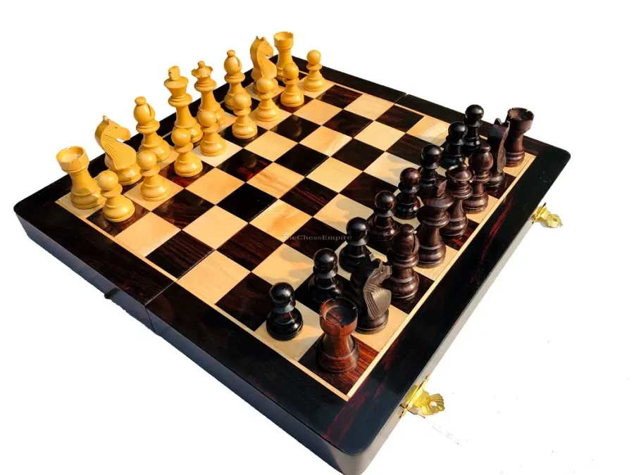 obrazek 1 Stylowy składany zestaw magnetyczny do gry w szachy - The Chess Empire